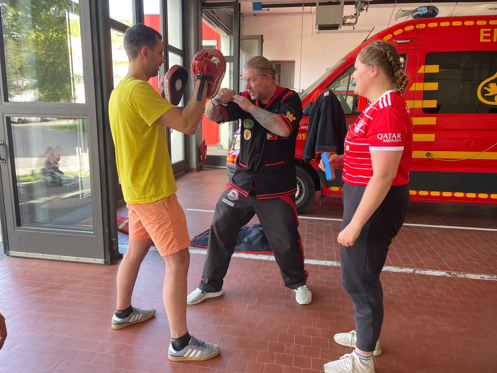 Escrima-Übungen mit den Kameraden der Feuerwehr Bad Urach